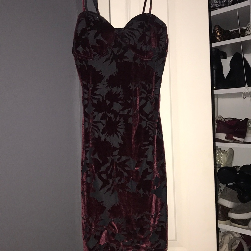 Maroon Velvet Dress (M)